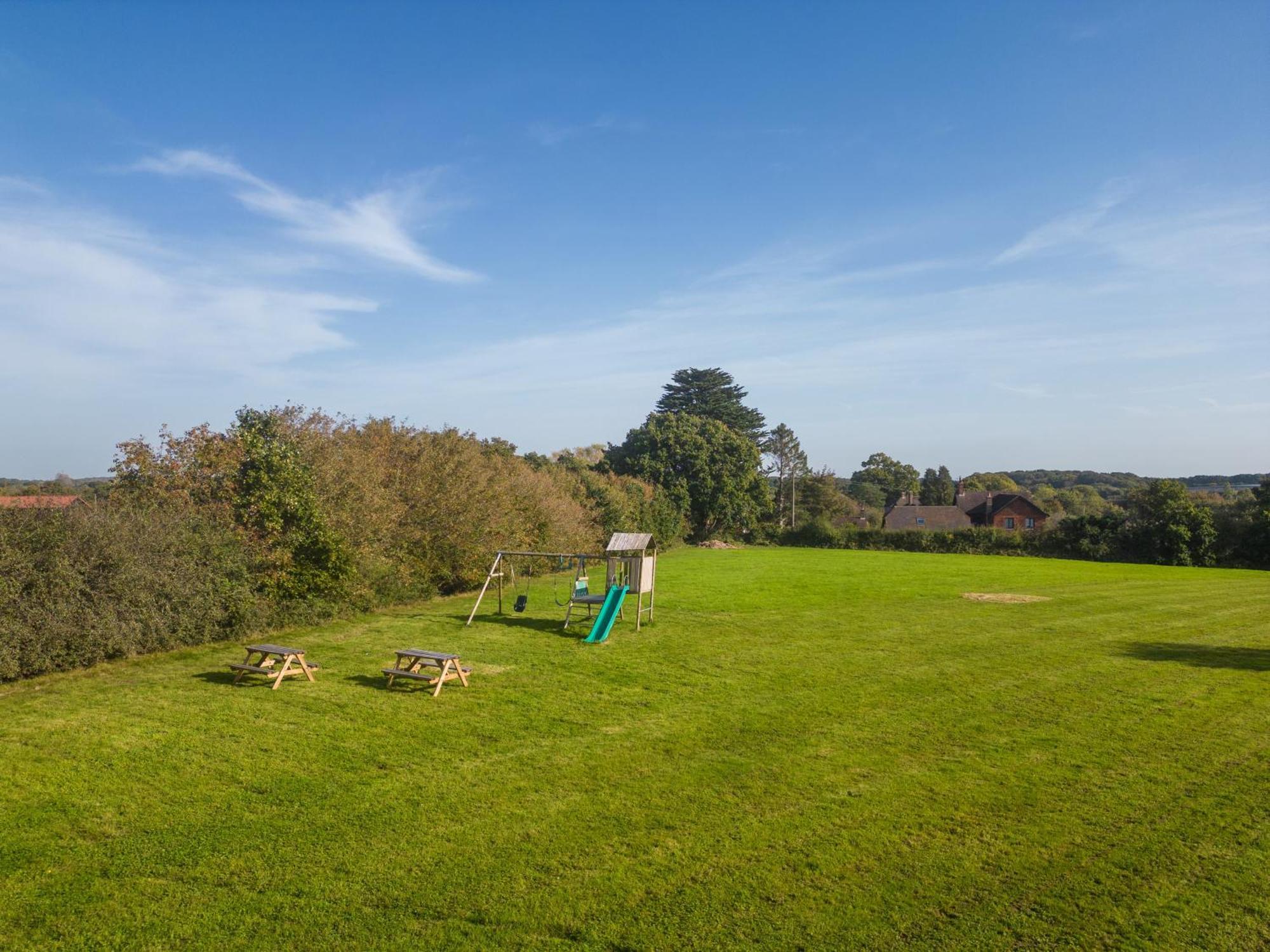 Chiddingly Country Cottage 2Br With Hot Tub And Tennis Court מראה חיצוני תמונה